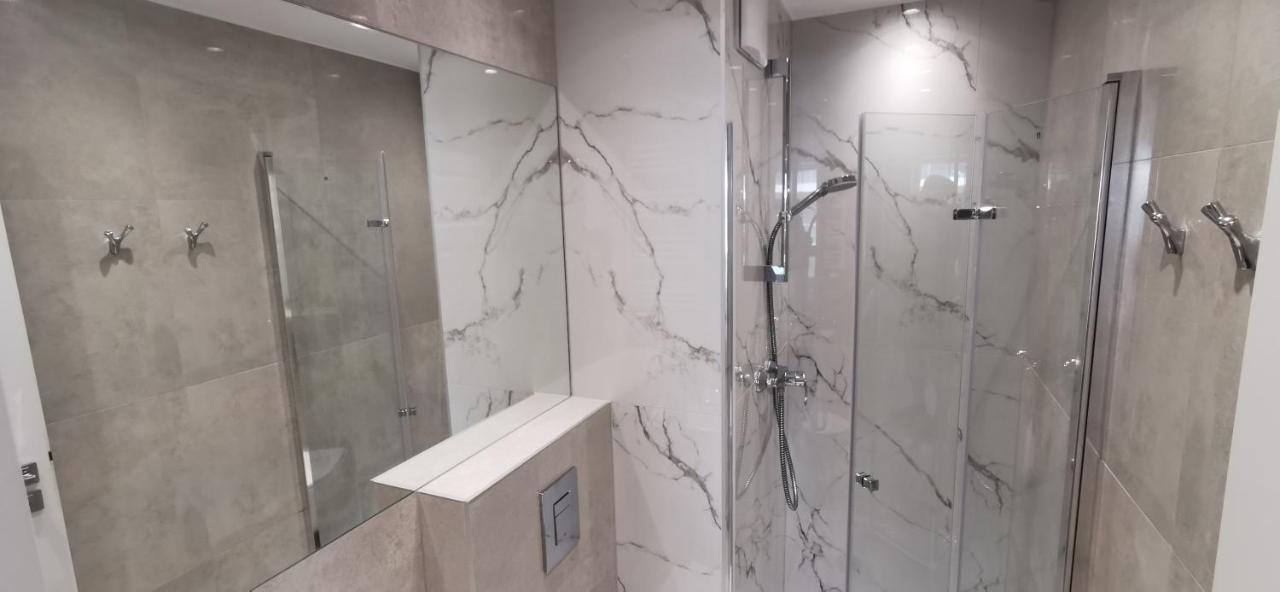 Wow Flou Przystan Letnica Apartamenty 700M Plaza Гданськ Екстер'єр фото